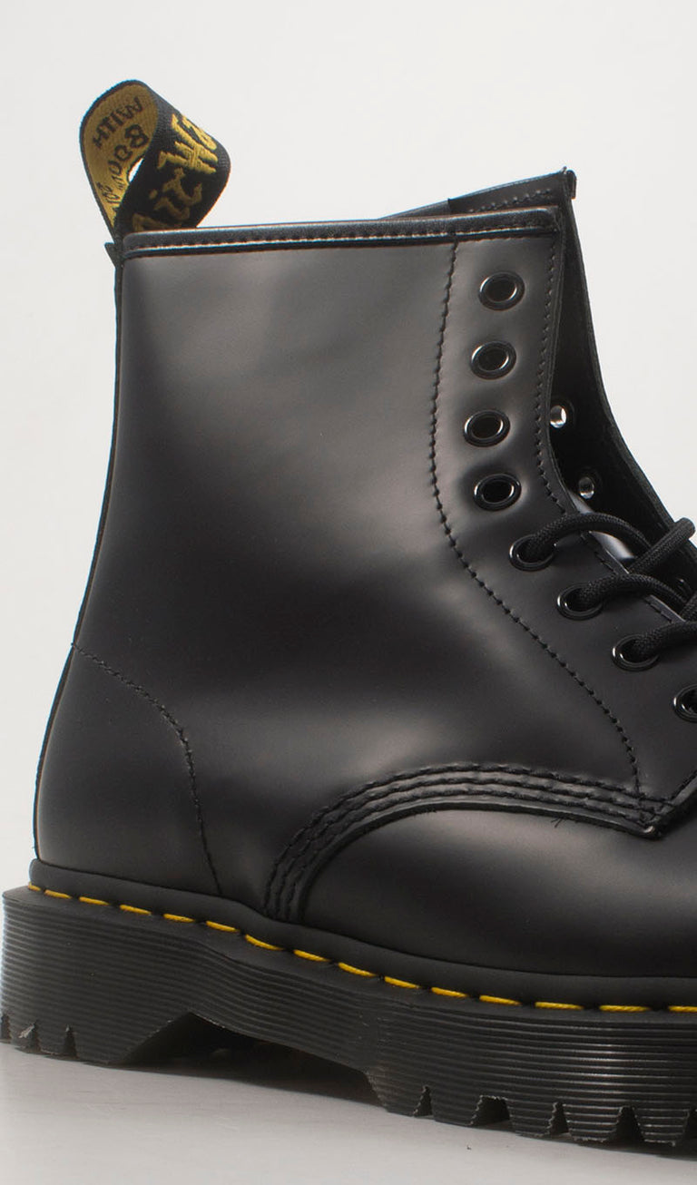 DR. MARTENS Anfibio donna nero in pelle