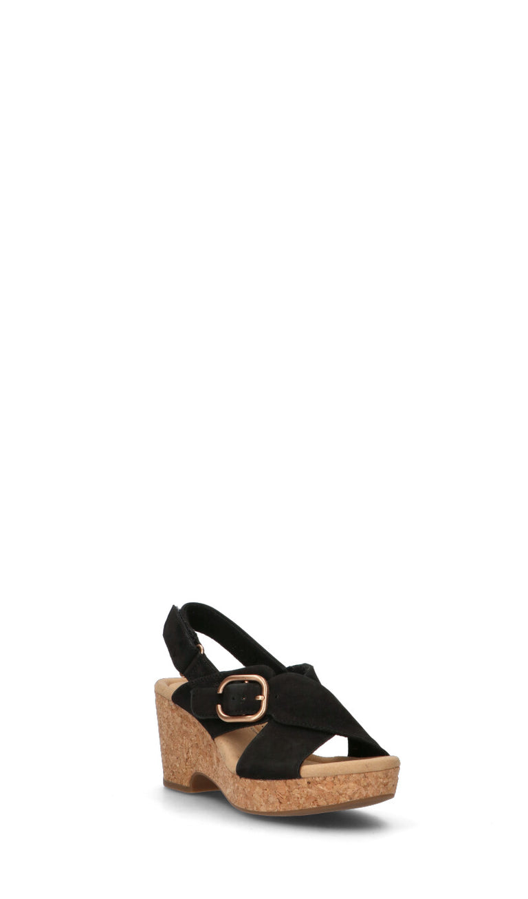 CLARKS ESSENTIALS