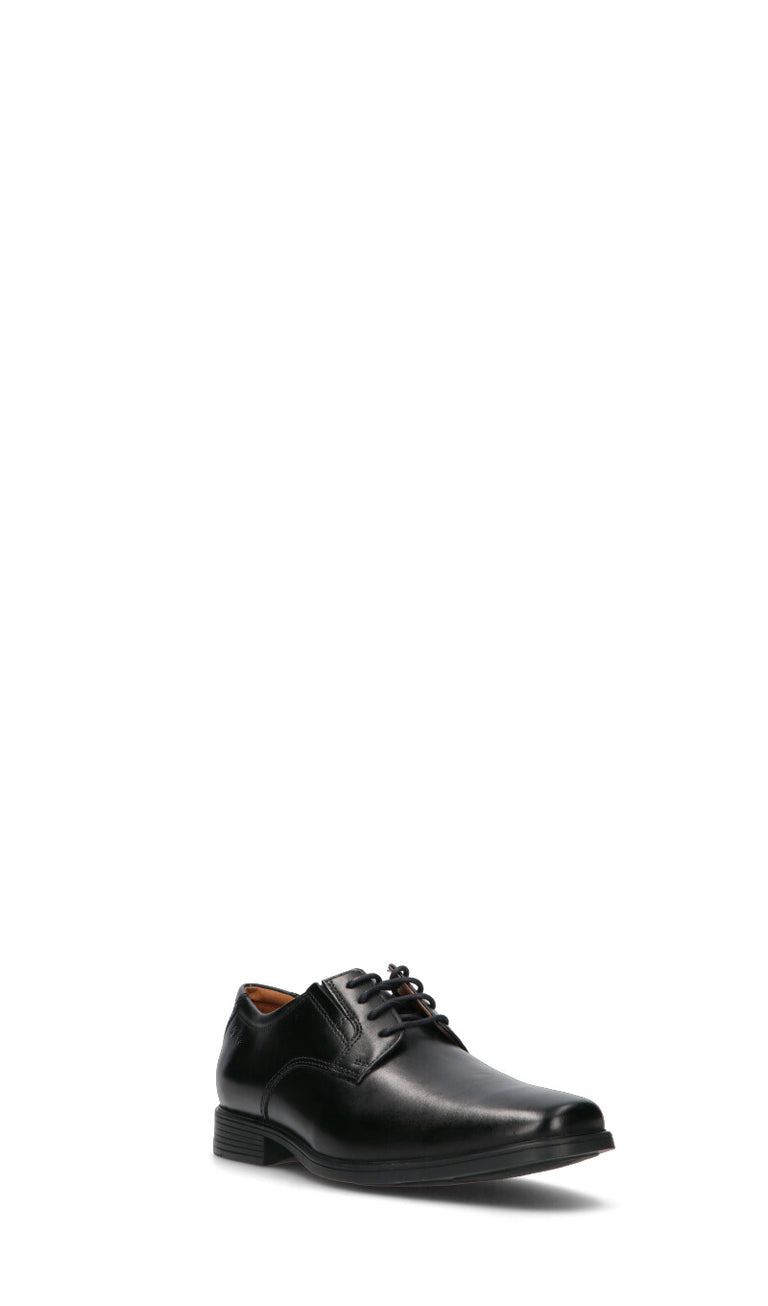 CLARKS ESSENTIALS
