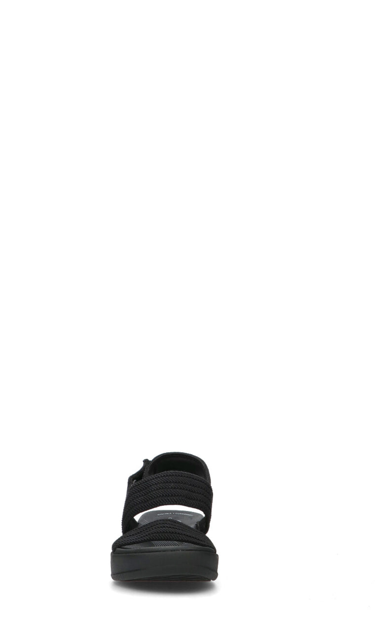CLARKS ESSENTIALS Sandalo donna nero in pelle