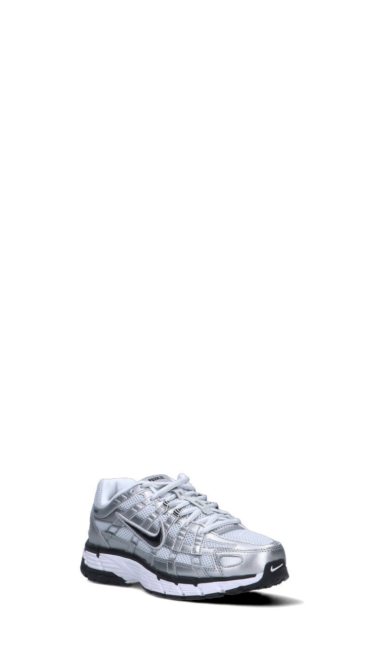 NIKE - WMNS P-6000 Sneaker donna argento