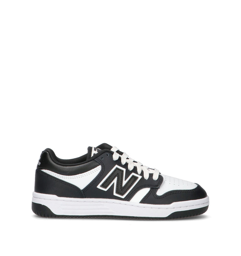 NEW BALANCE Sneaker ragazzo nera in pelle