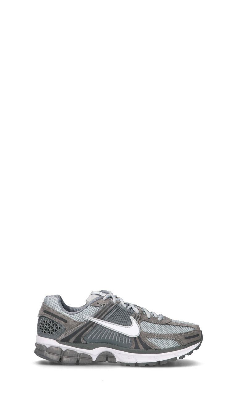 NIKE ZOOM VOMERO 5 Sneaker uomo grigia