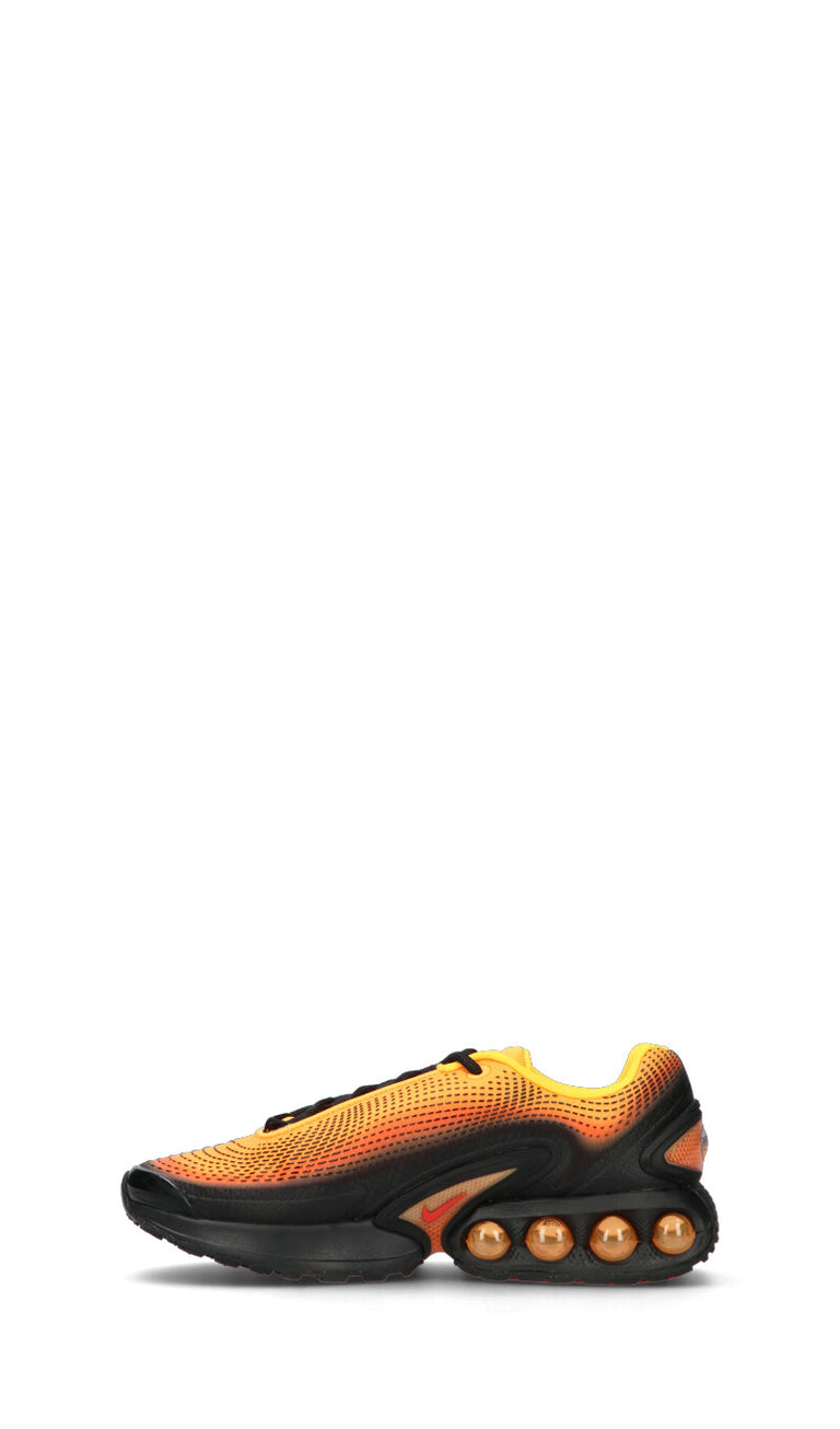 NIKE - AIR MAX DN SE Sneaker uomo nera/arancio