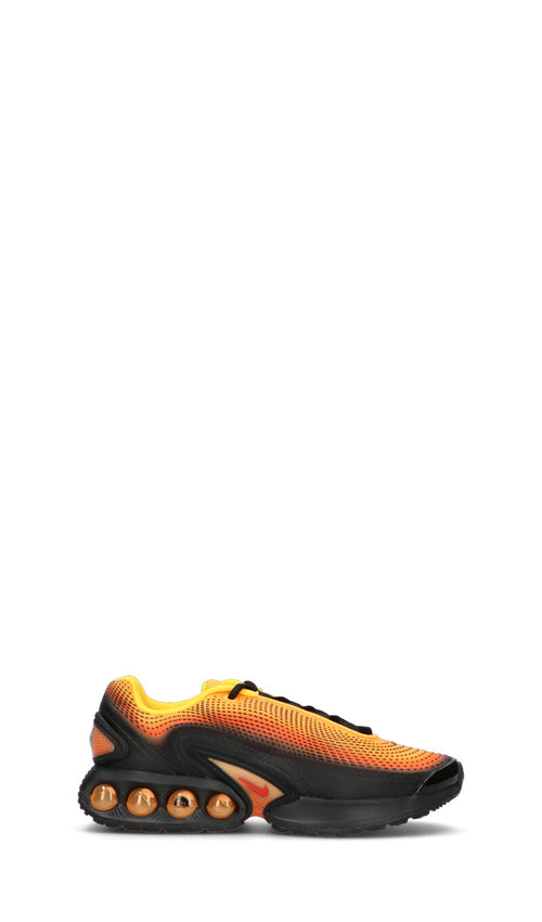 NIKE - AIR MAX DN SE Sneaker uomo nera/arancio
