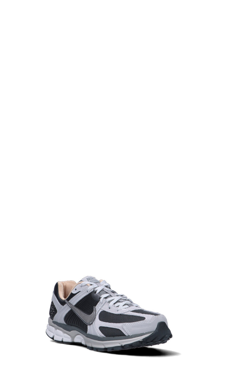 NIKE - ZOOM VOMERO 5 Sneaker uomo grigia