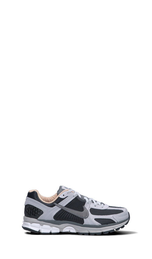 NIKE - ZOOM VOMERO 5 Sneaker uomo grigia