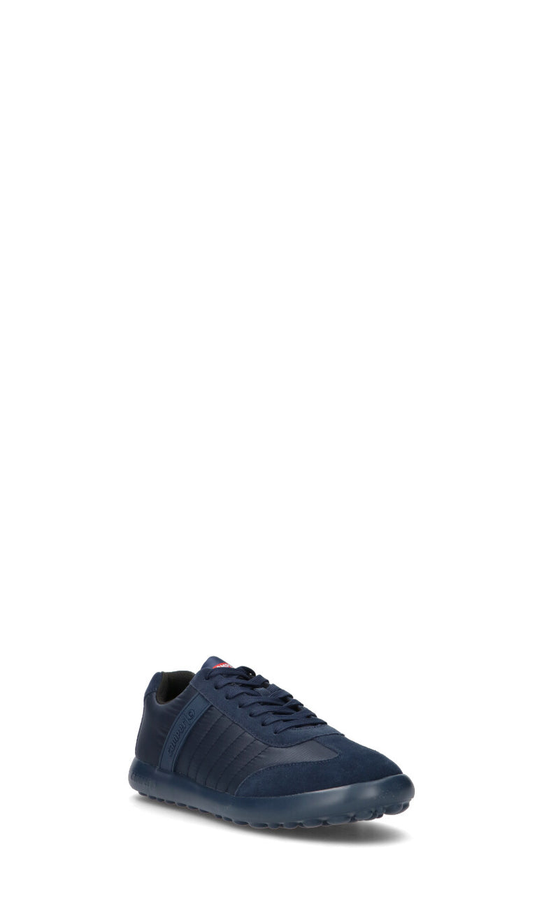 CAMPER