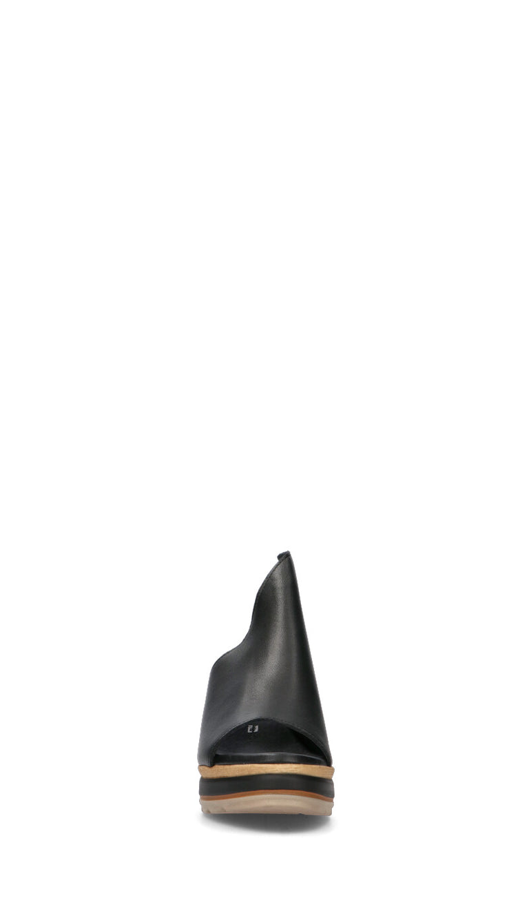 MEZZETINTE Sandalo donna nero in pelle
