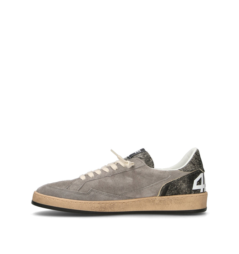 QUATTROBARRADODICI Sneaker uomo grigia in suede