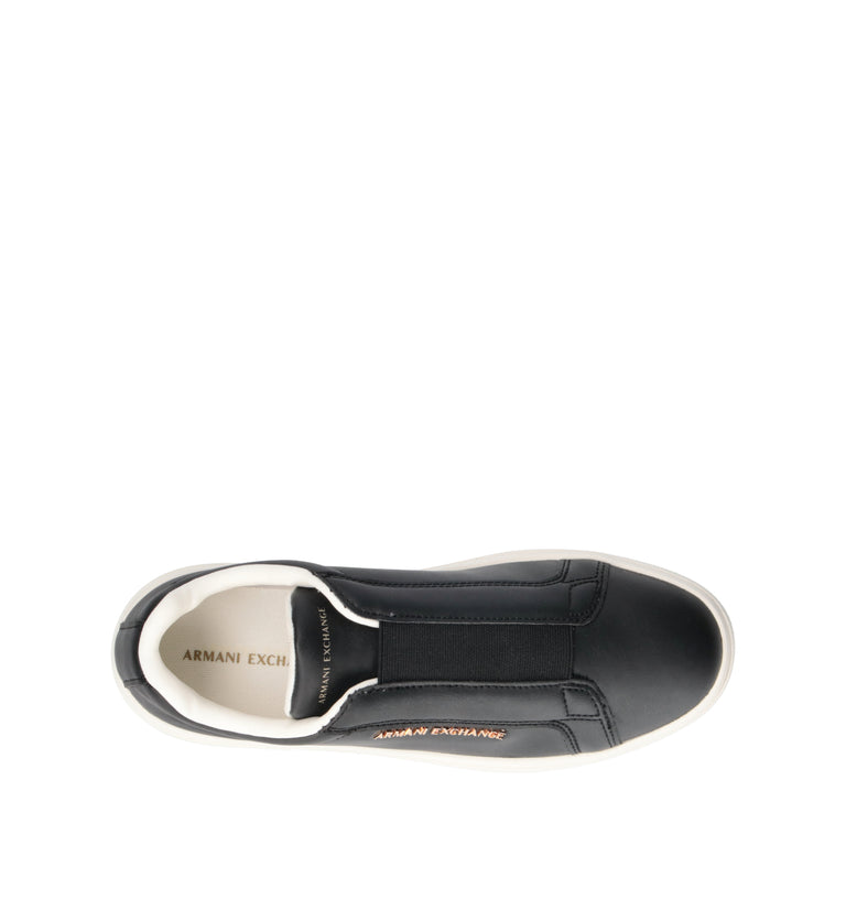 ARMANI EXCHANGE Sneaker donna nera