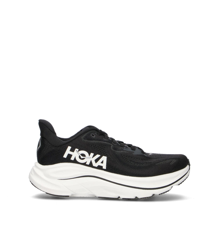 HOKA ONE ONE
