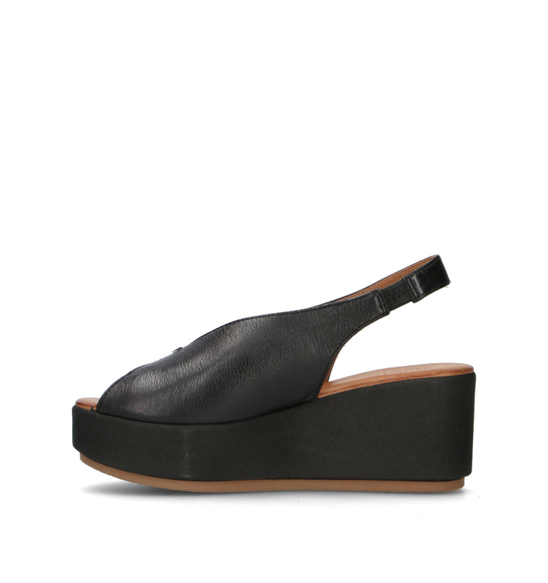 INUOVO Sandalo donna nero in pelle