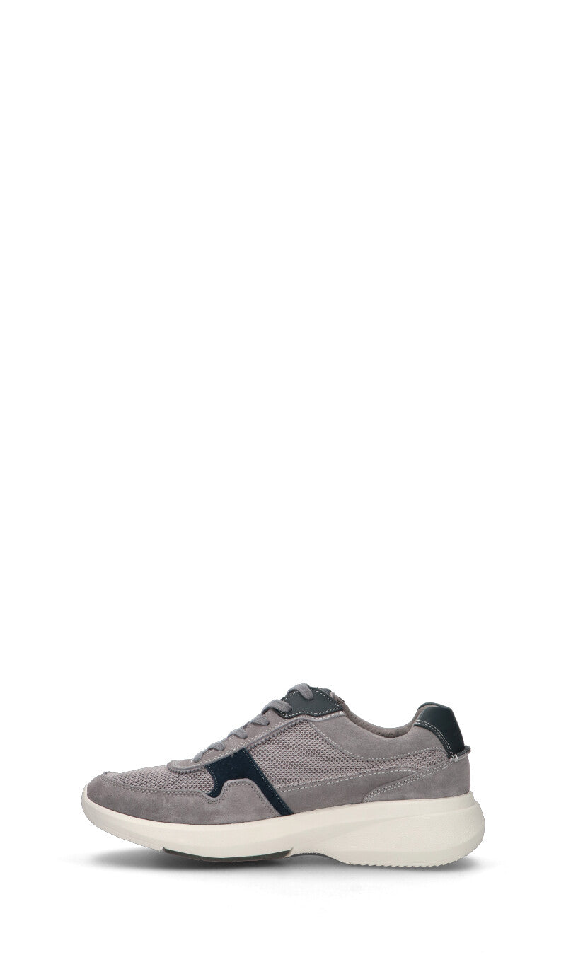 CLARKS ESSENTIALS