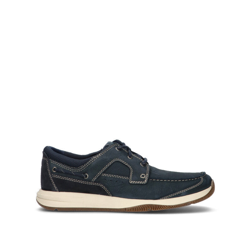CLARKS ESSENTIALS