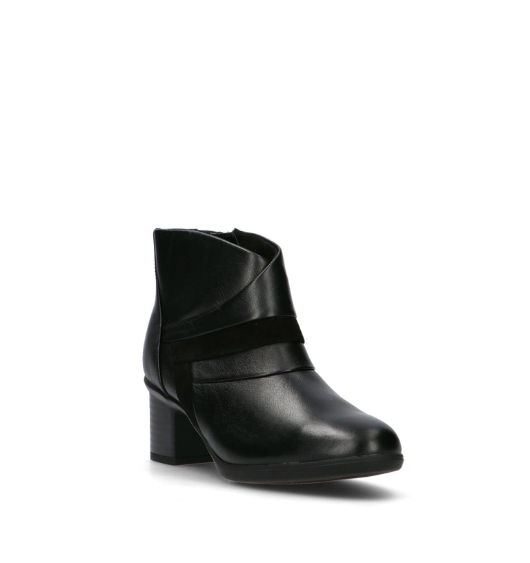 CLARKS CORE SHAYA SKY Tronchetto donna nero in pelle