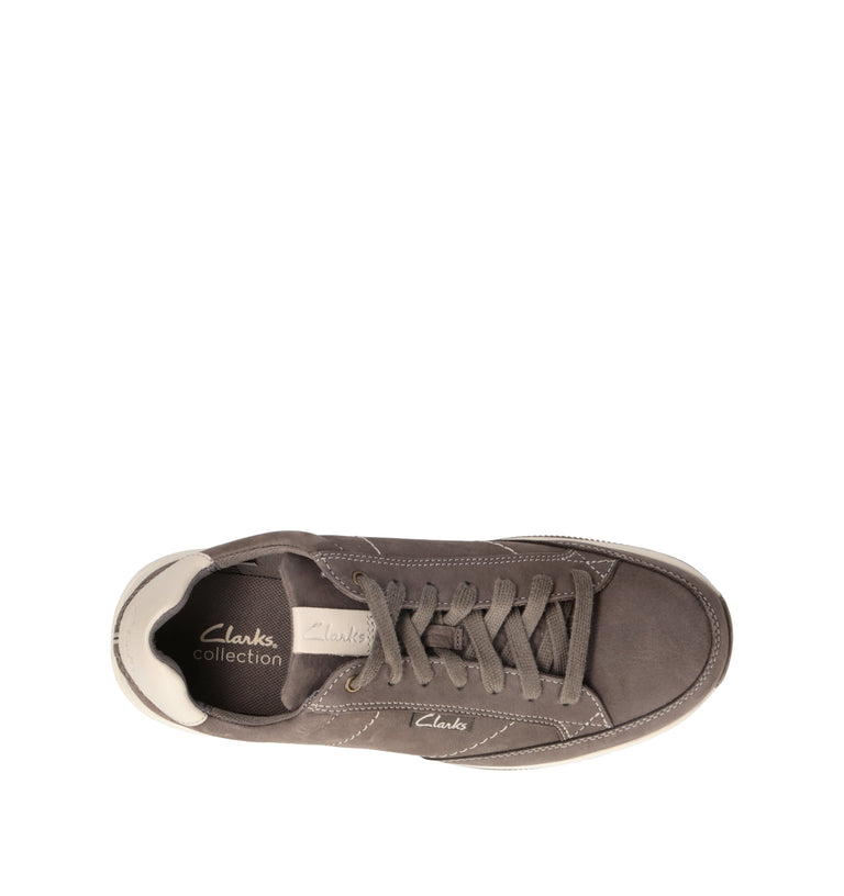 CLARKS ESSENTIALS TOWNVIEW LACE Sneaker uomo grigia in nabuk