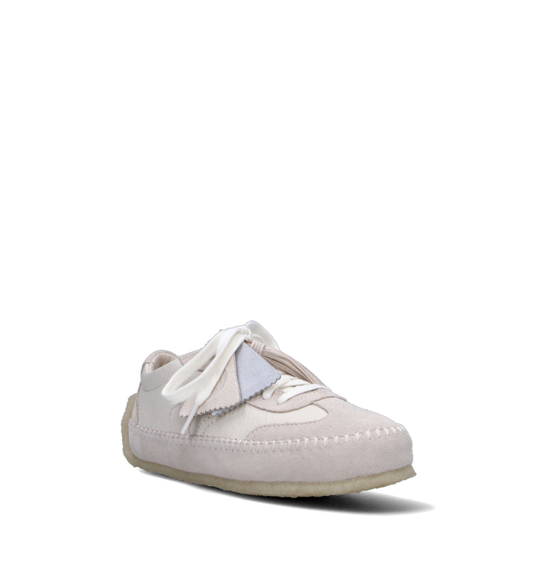 CLARKS ORIGINALS TOR LOW Sneaker donna bianca in suede