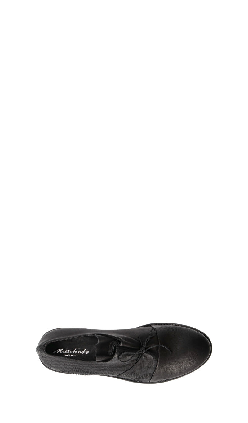 MEZZETINTE Stringata donna nera in pelle