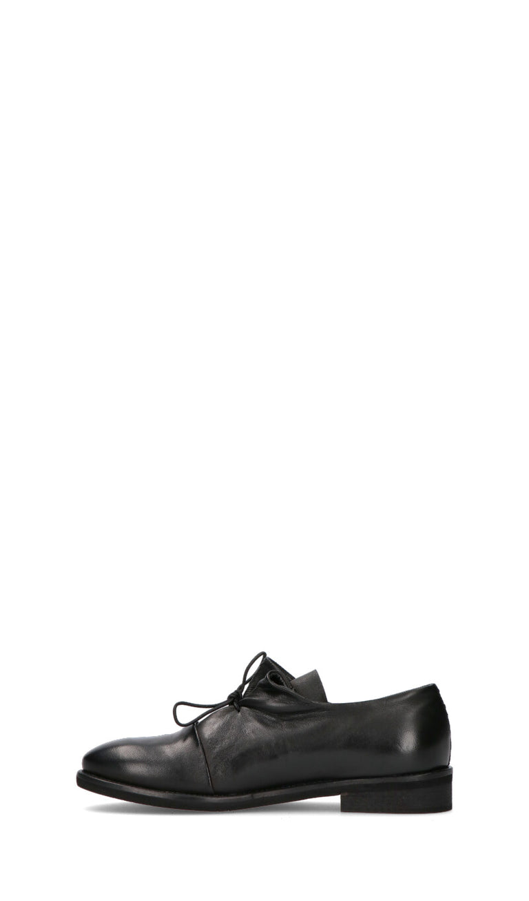 MEZZETINTE Stringata donna nera in pelle