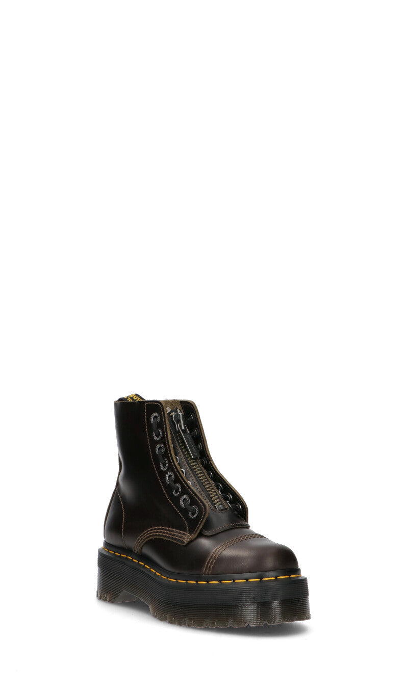 DR. MARTENS - SINCLAIR Anfibio donna marrone in pelle. Realizzato in pelle di alta qualità, il Sincl