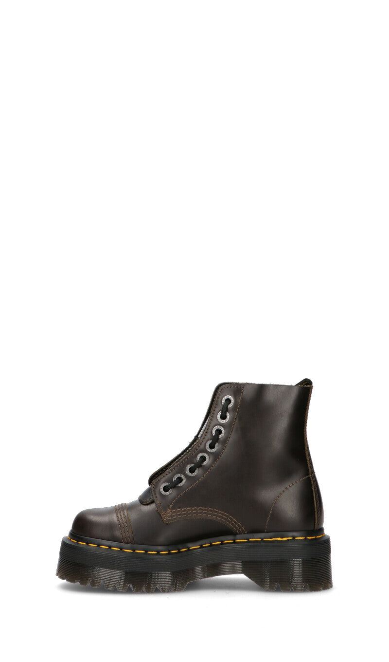 DR. MARTENS - SINCLAIR Anfibio donna marrone in pelle. Realizzato in pelle di alta qualità, il Sincl