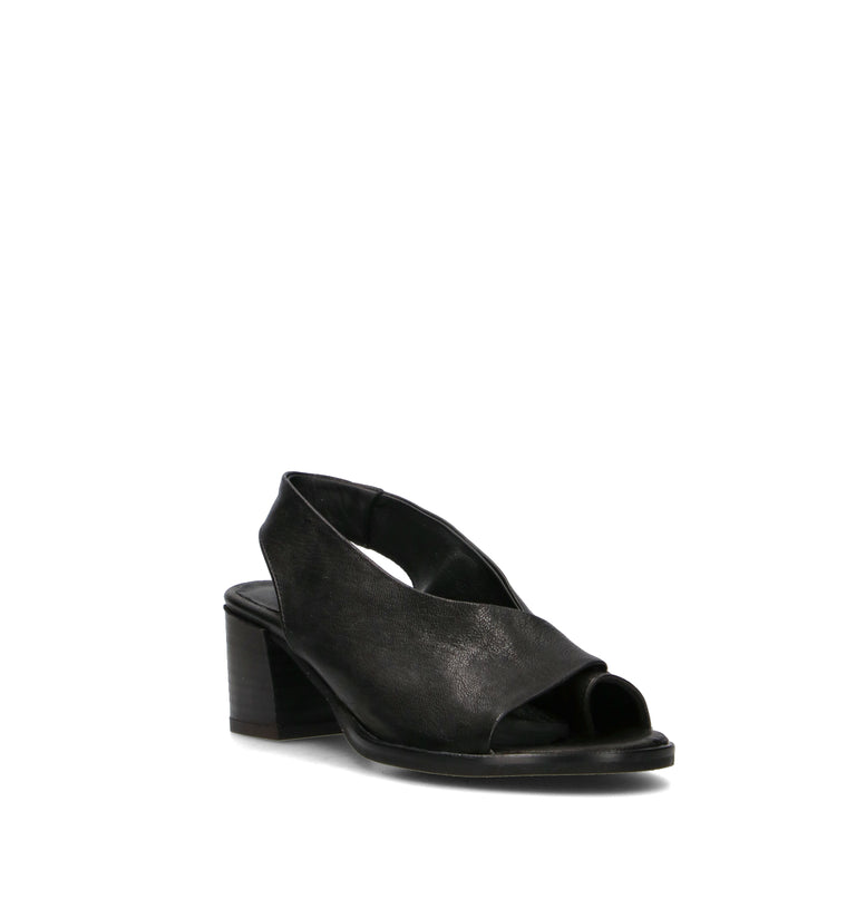 MEZZETINTE Sandalo donna nero in pelle
