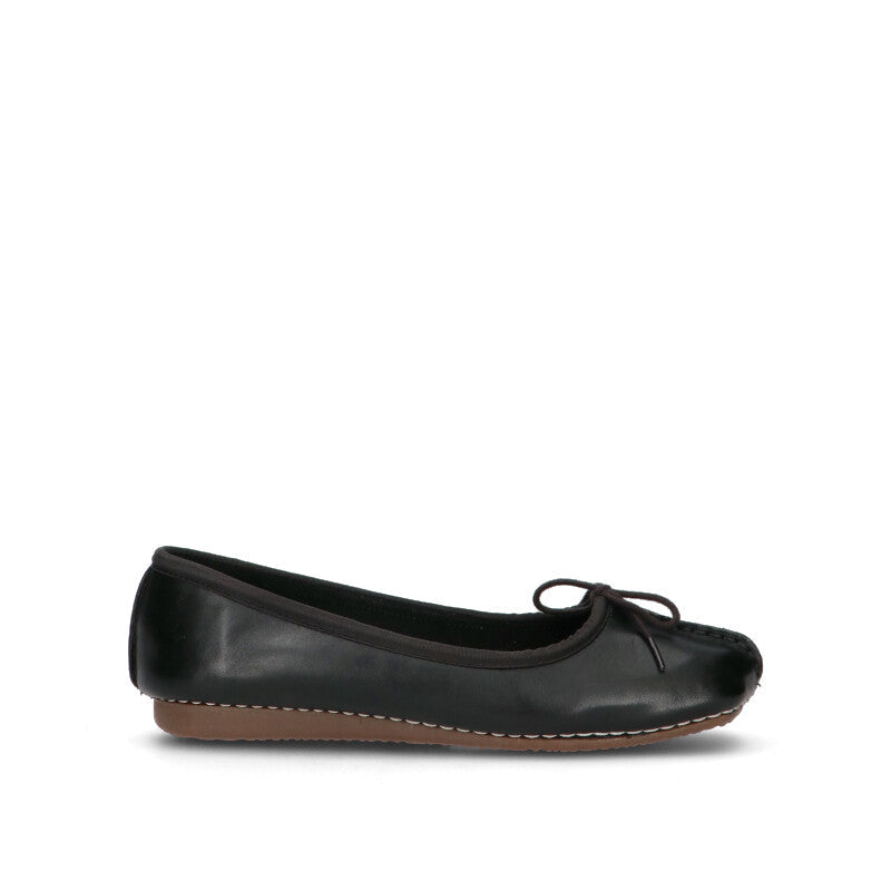 CLARKS CORE