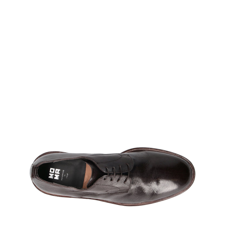 MOMA Stringata uomo nera in pelle