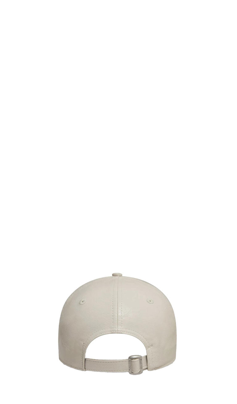 NEW ERA 9FORTY WOMEN Cappello 'NY Yankees' beige chiaro con logo bianco