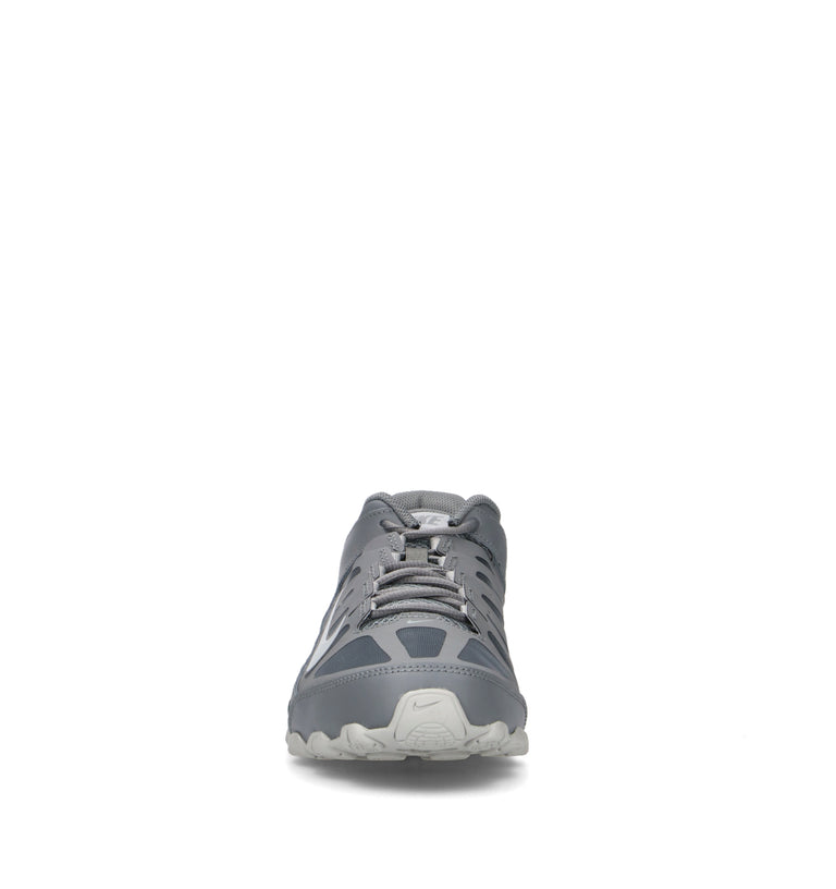 NIKE REAX 8 TR MESH Sneaker uomo grigia