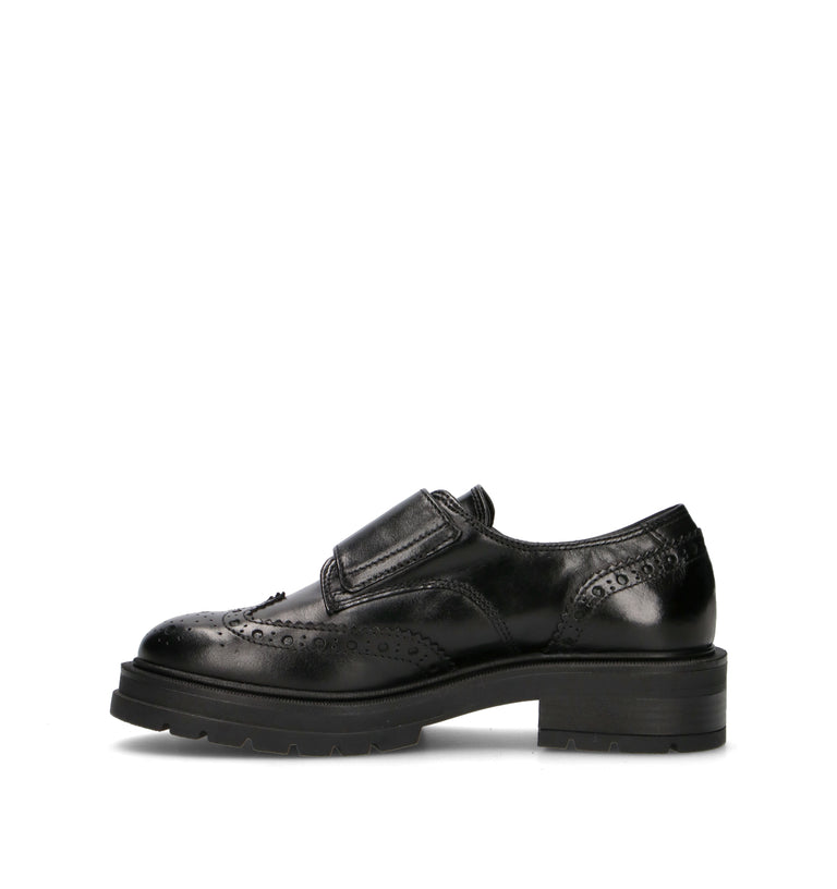 CARMENS Stringata donna nera in pelle
