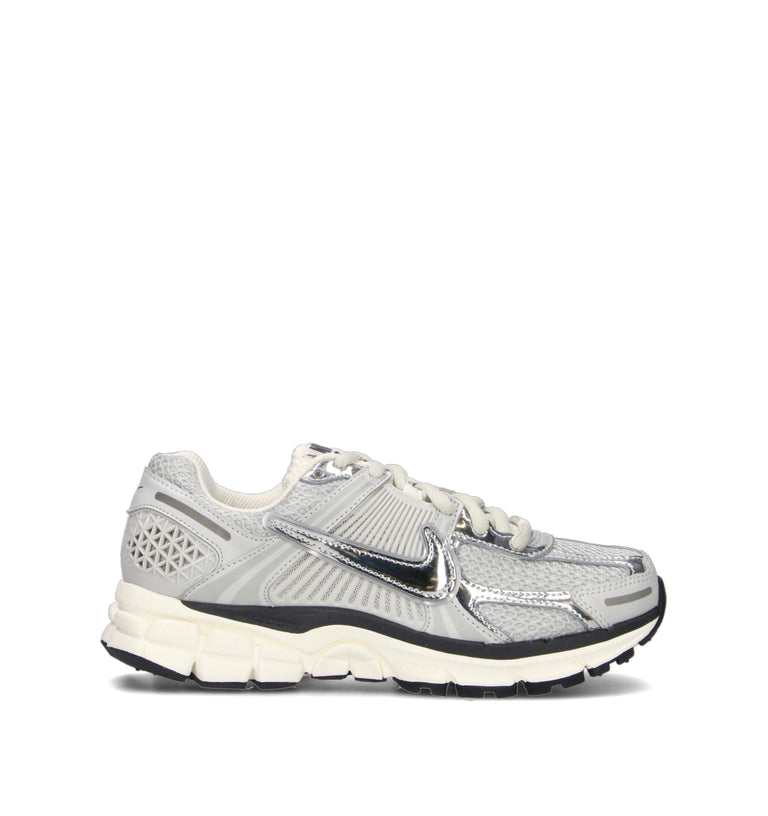 NIKE W ZOOM VOMERO 5 Sneaker donna argento