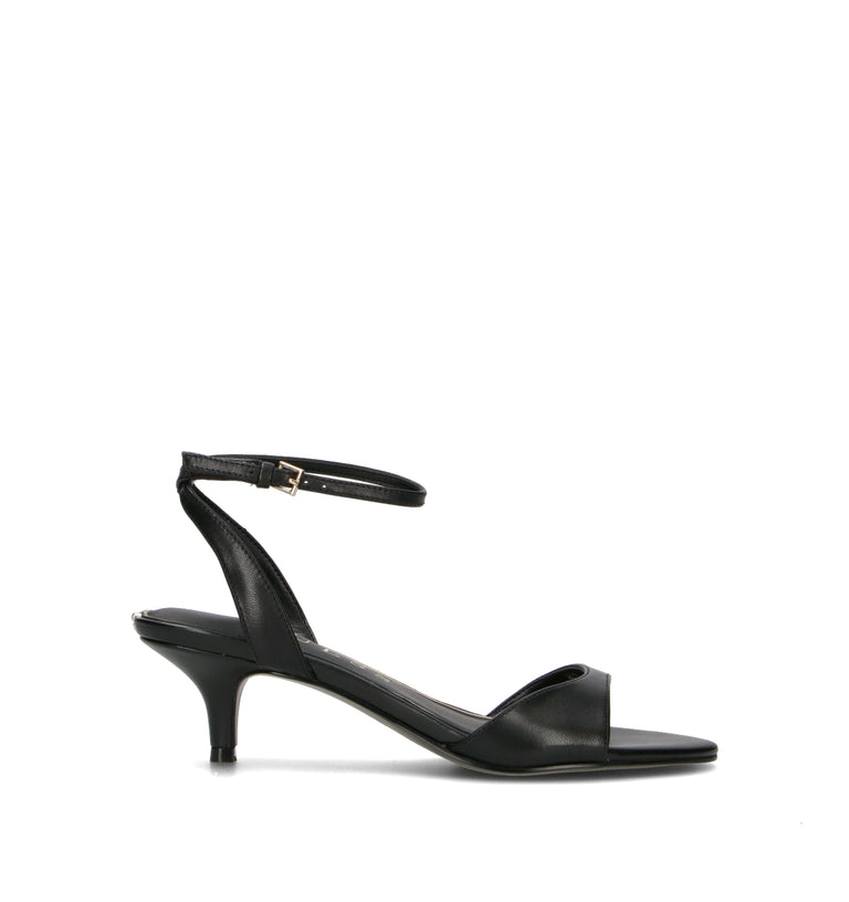 GUESS Sandalo donna nero in pelle