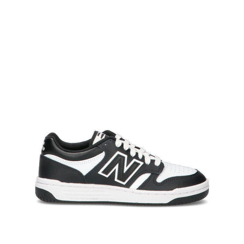 NEW BALANCE Sneaker ragazzo nera/bianca in pelle