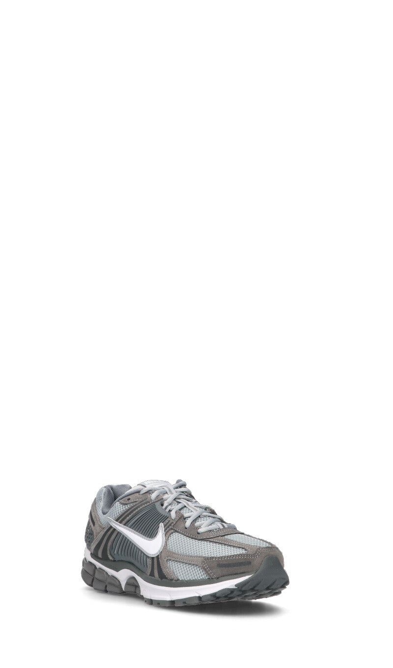 NIKE ZOOM VOMERO 5 Sneaker uomo grigia