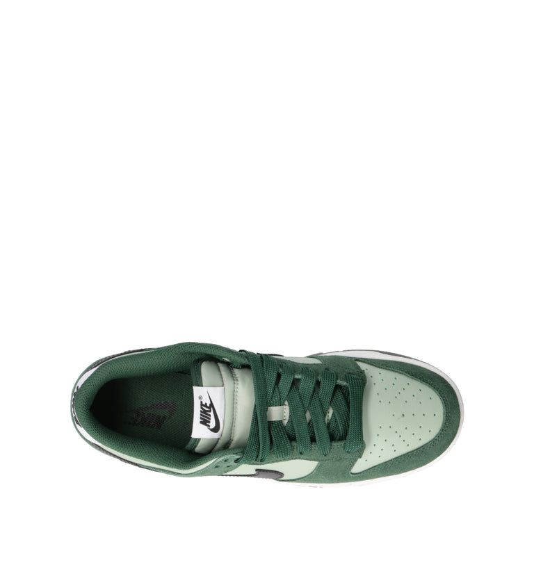NIKE DUNK LOW RETRO SE Sneaker uomo verde
