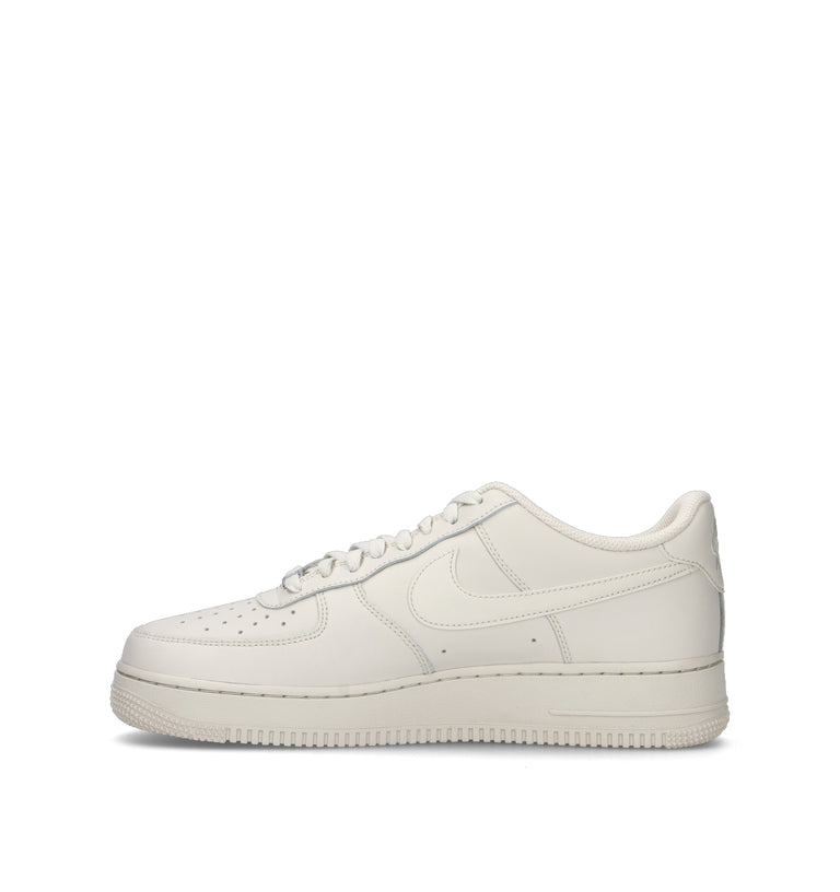 NIKE AIR FORCE 1 '07 Sneaker uomo