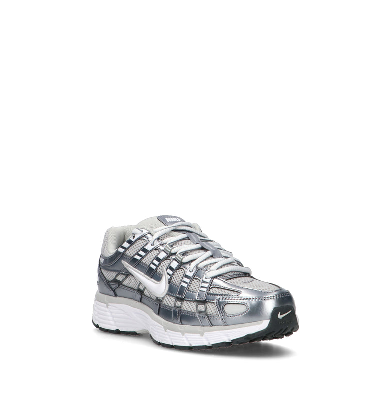 NIKE P-6000 Sneaker donna grigia
