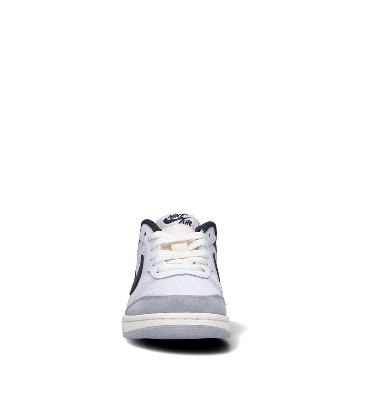 NIKE AIR JORDAN SKYLINE LOW Sneaker donna bianca/grigia