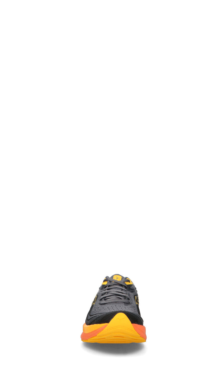 MIZUNO - WAVE SKYRISE 5 Scarpa uomo nera/arancione/gialla