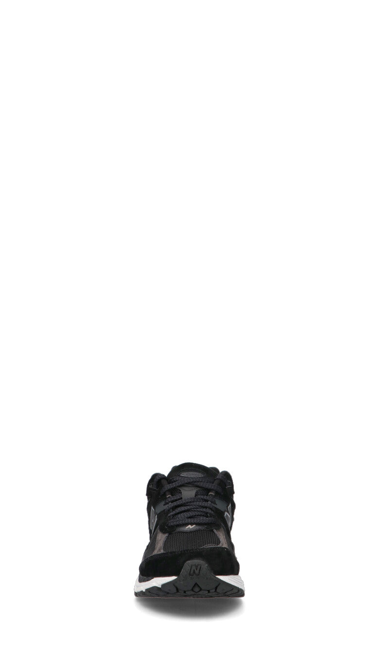 NEW BALANCE 2002R Sneaker uomo nera in suede
