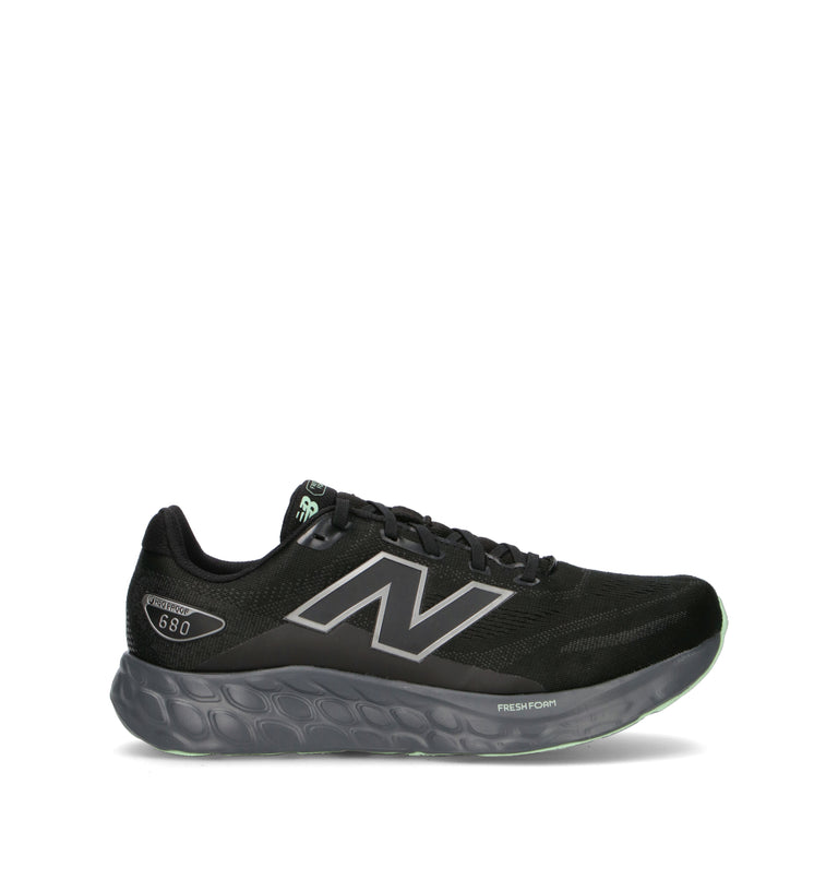 NEW BALANCE 680 Scarpa running uomo nera