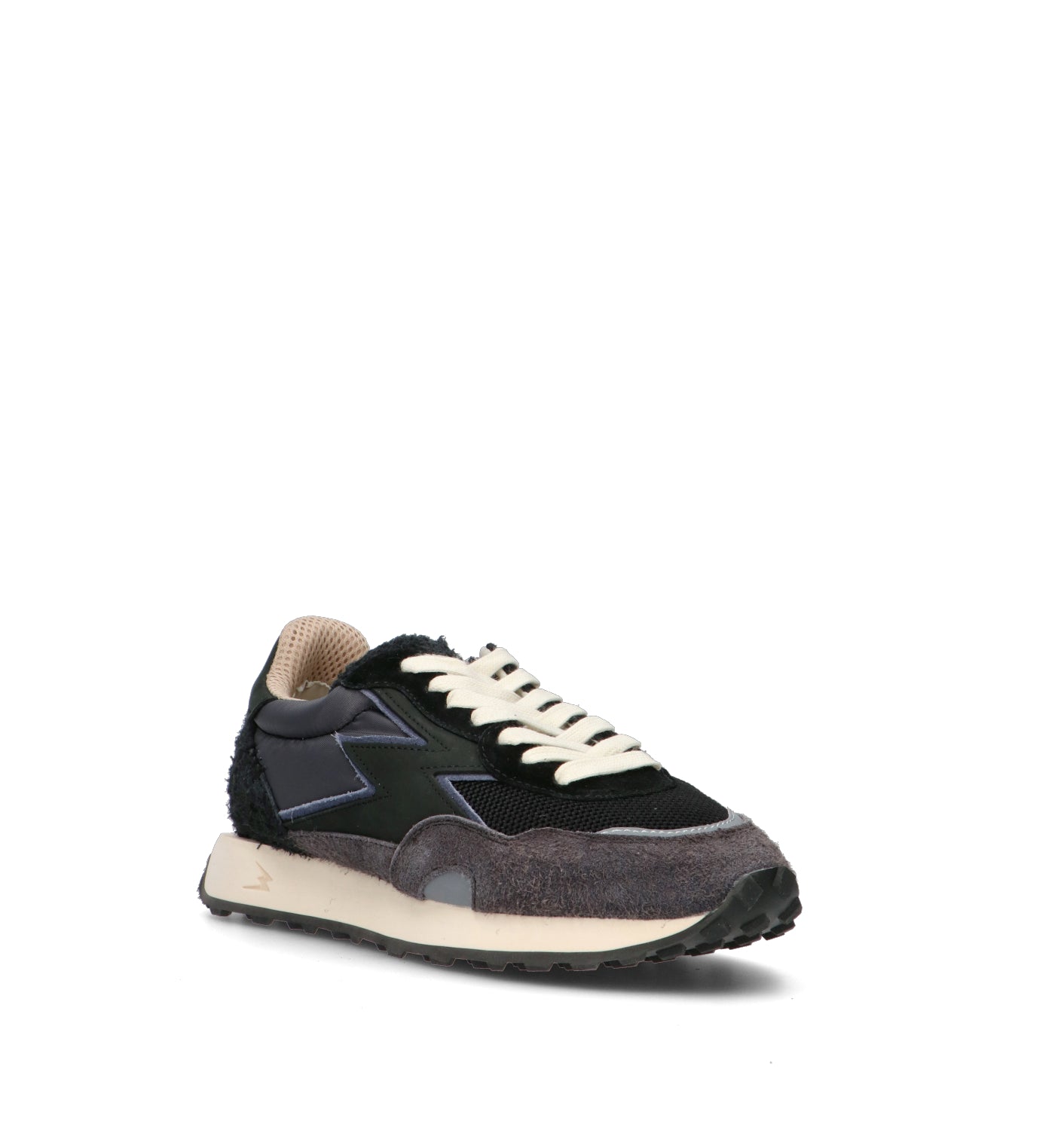 MOACONCEPT Sneaker uomo nera in pelle scamosciata e tessuto. La tomaia combina mesh, suede e nylon t
