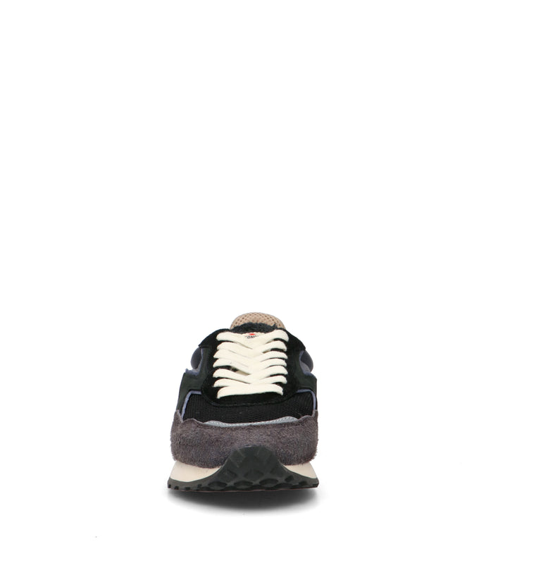 MOACONCEPT Sneaker uomo nera in pelle scamosciata e tessuto. La tomaia combina mesh, suede e nylon t