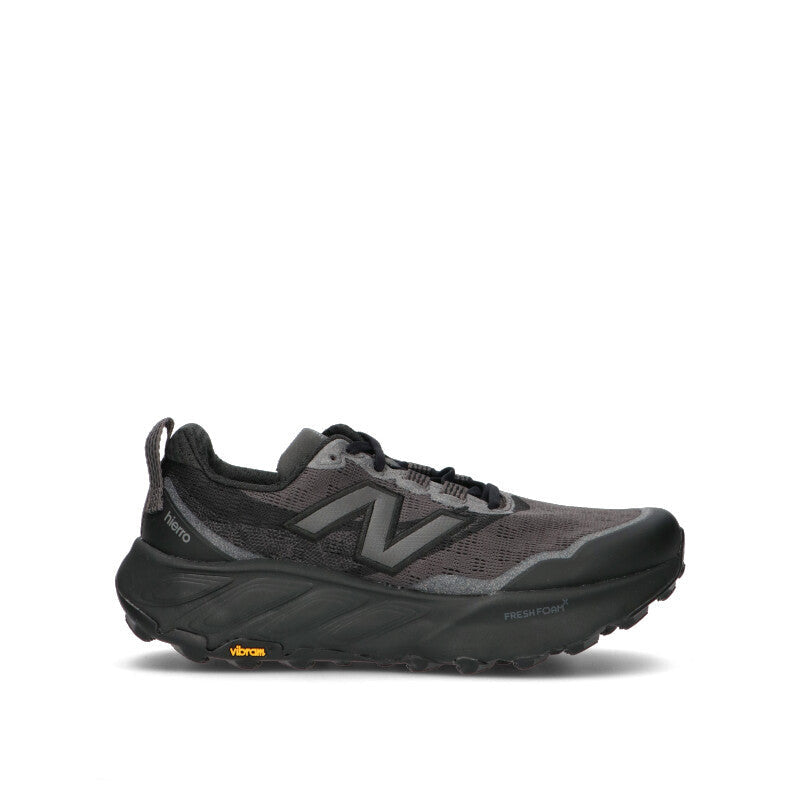 NEW BALANCE Scarpa trail running uomo nera