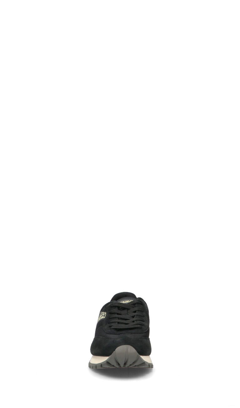 NAPAPIJIRI Sneaker uomo nera in suede