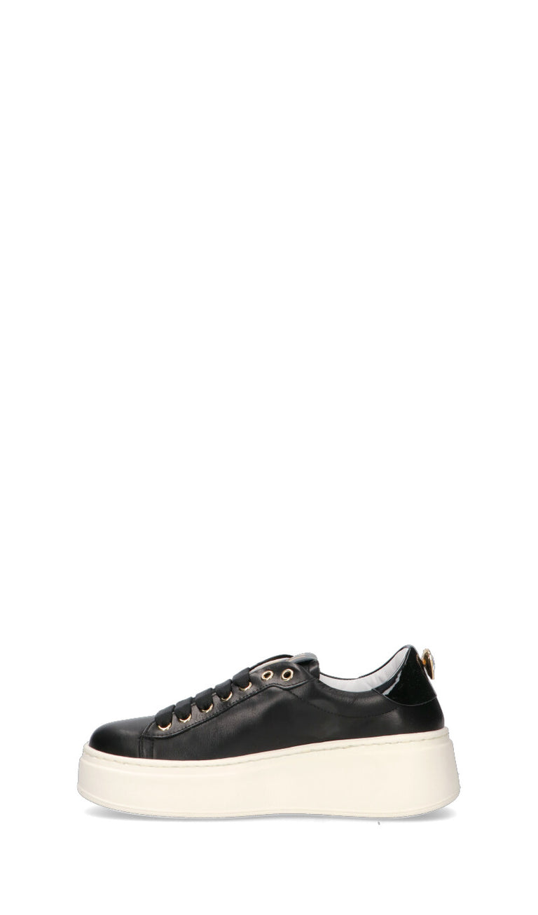 GIO+ Sneaker donna nera in pelle