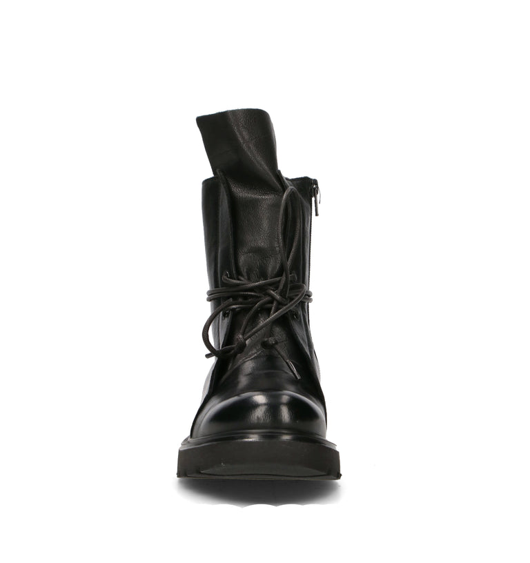 DOROTHYD Polacco donna
