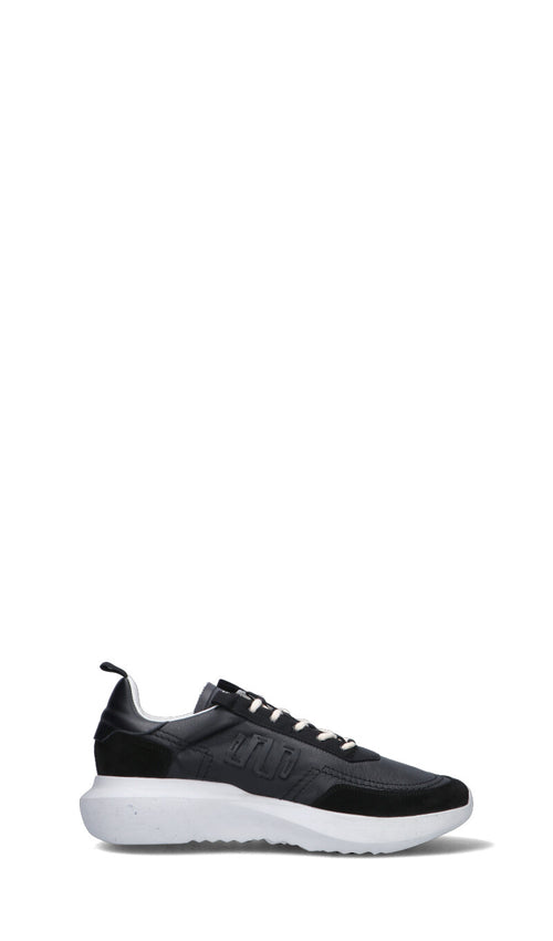 ESSEUTESSE Sneaker uomo nera in pelle